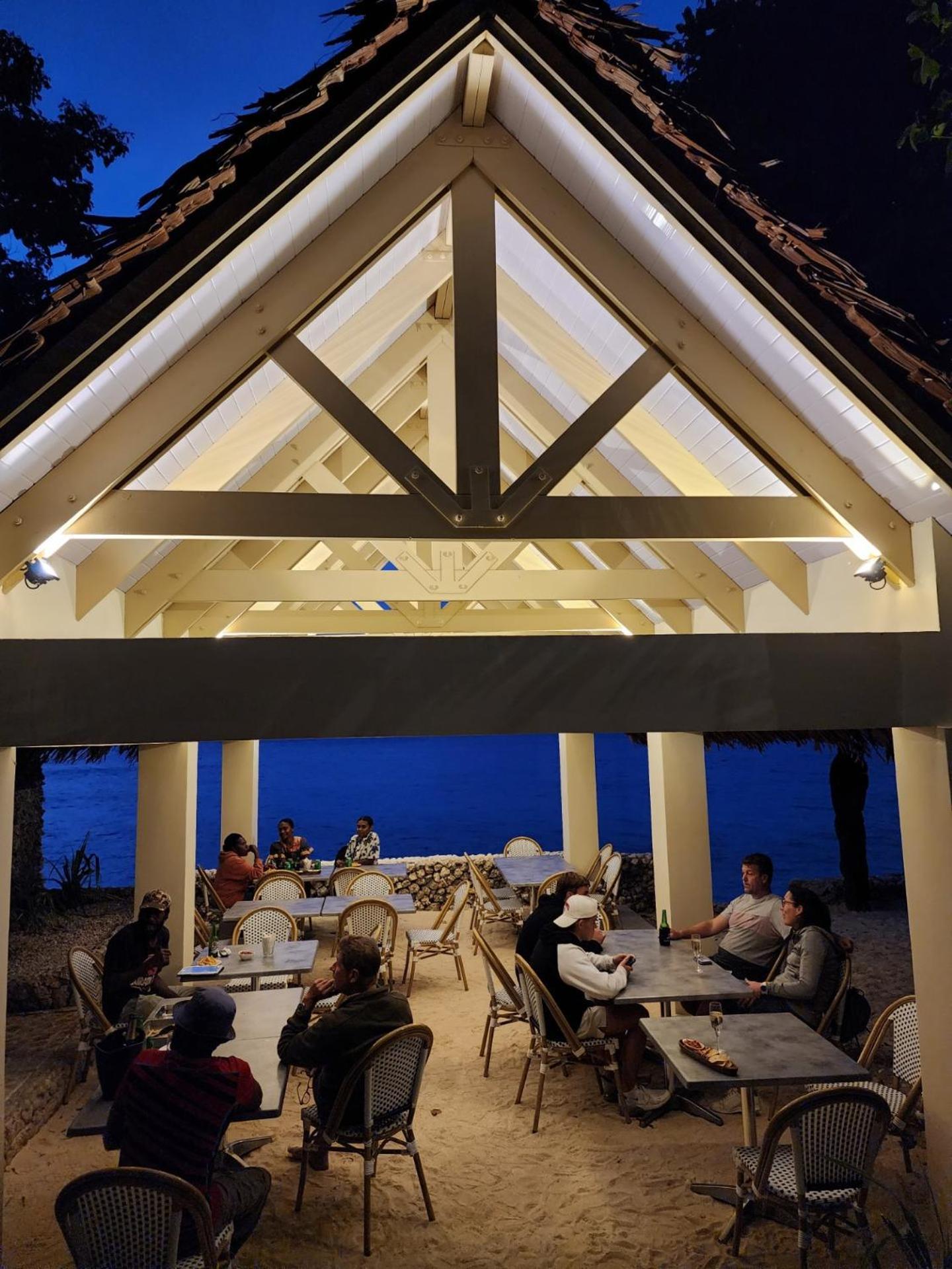 Paradise Cove Resort Port Vila Exterior photo